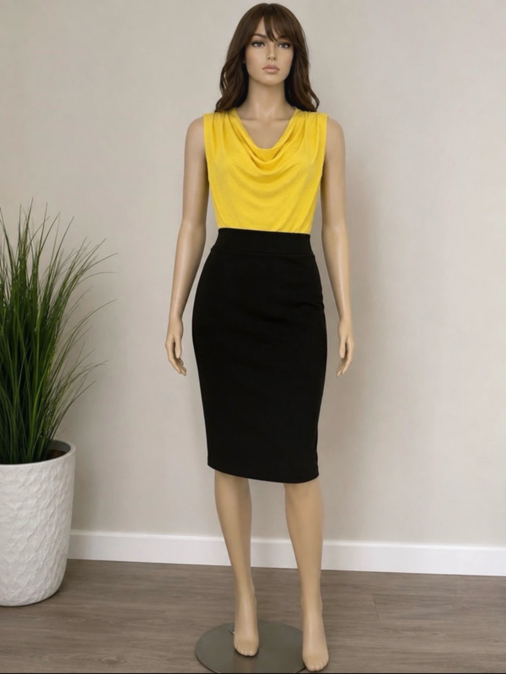 Jennie & Marlis Yellow Cowl Neck Draped Sleeveless Top Aesthetic size M
